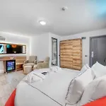 Illusion Beach & Clubhotel - Adults Only