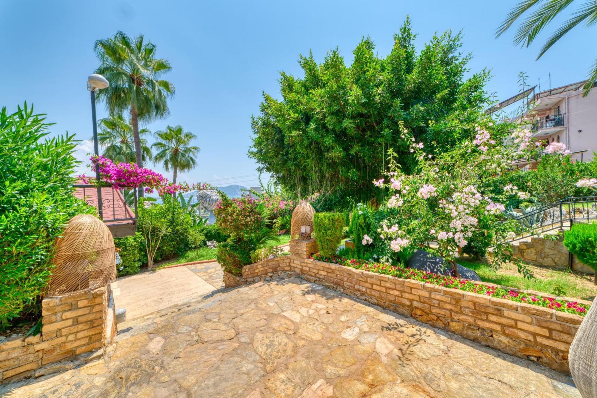 Illusion & Clubhotel - Adults Only 3* Alanya