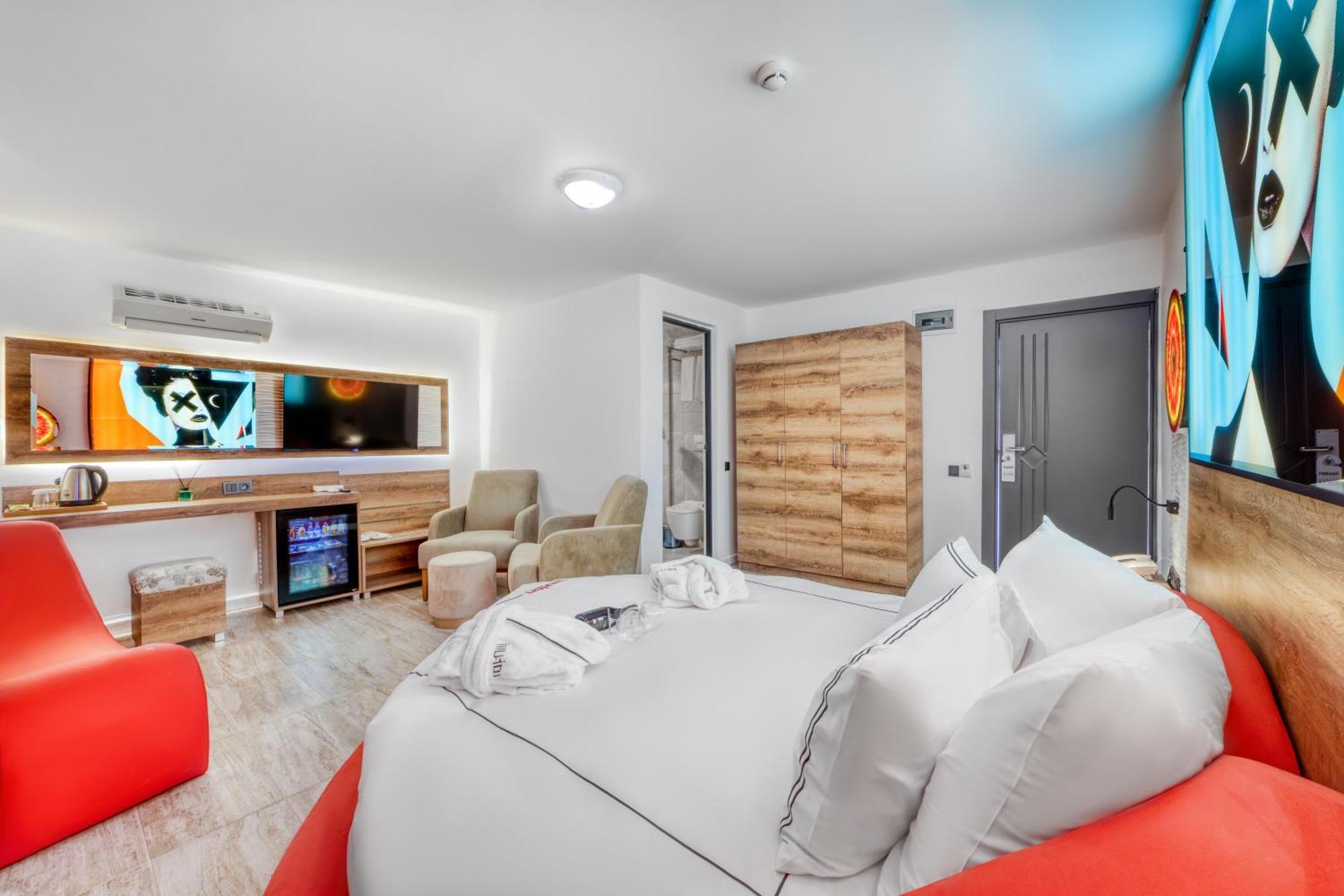 Hotel Illusion & Clubhotel - Adults Only 3*