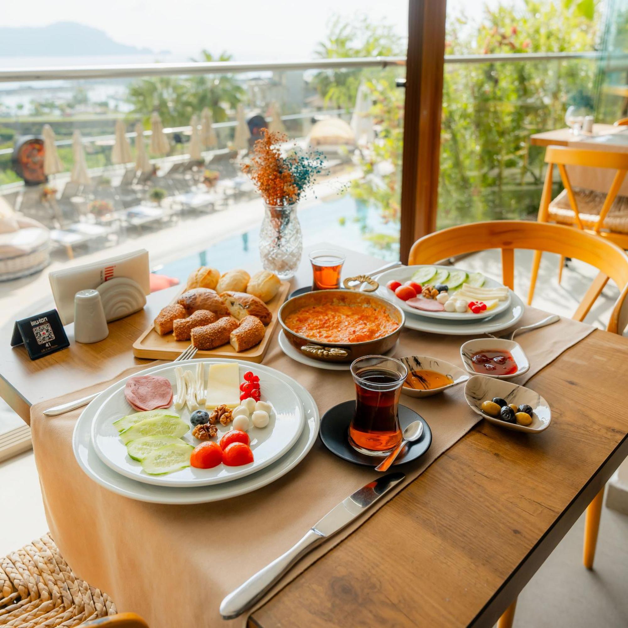 Illusion & Clubhotel - Adults Only Hotel 3*