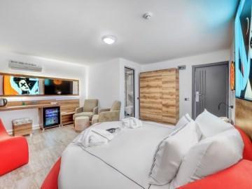 Illusion & Clubhotel - Adults Only Hotel 3*